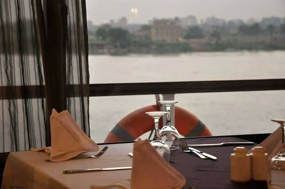 عروض المراكب النيلية بالقاهرة